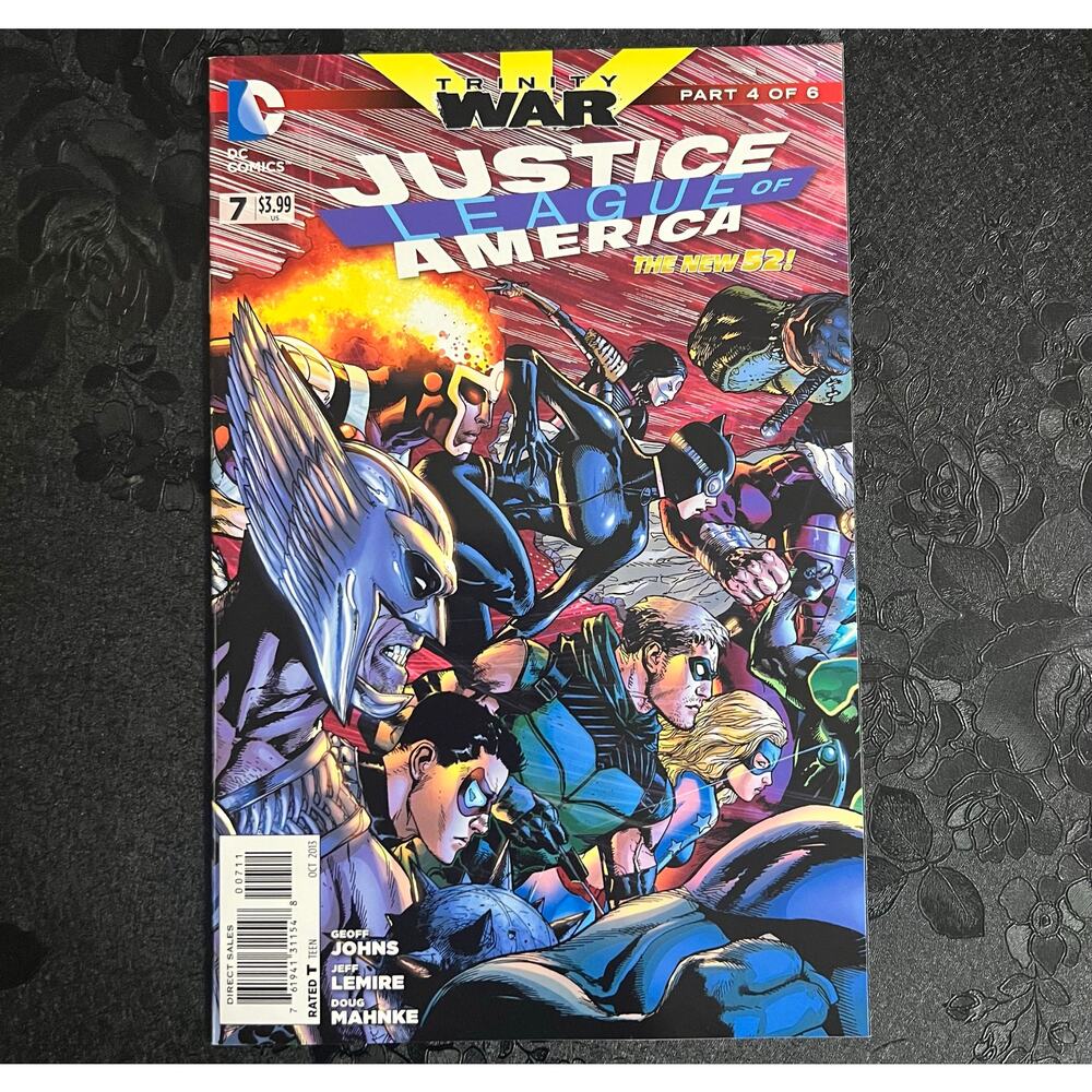 Justice League of America # 7 Oct 2013 Trinity War Part 4 of 6 DC Comics